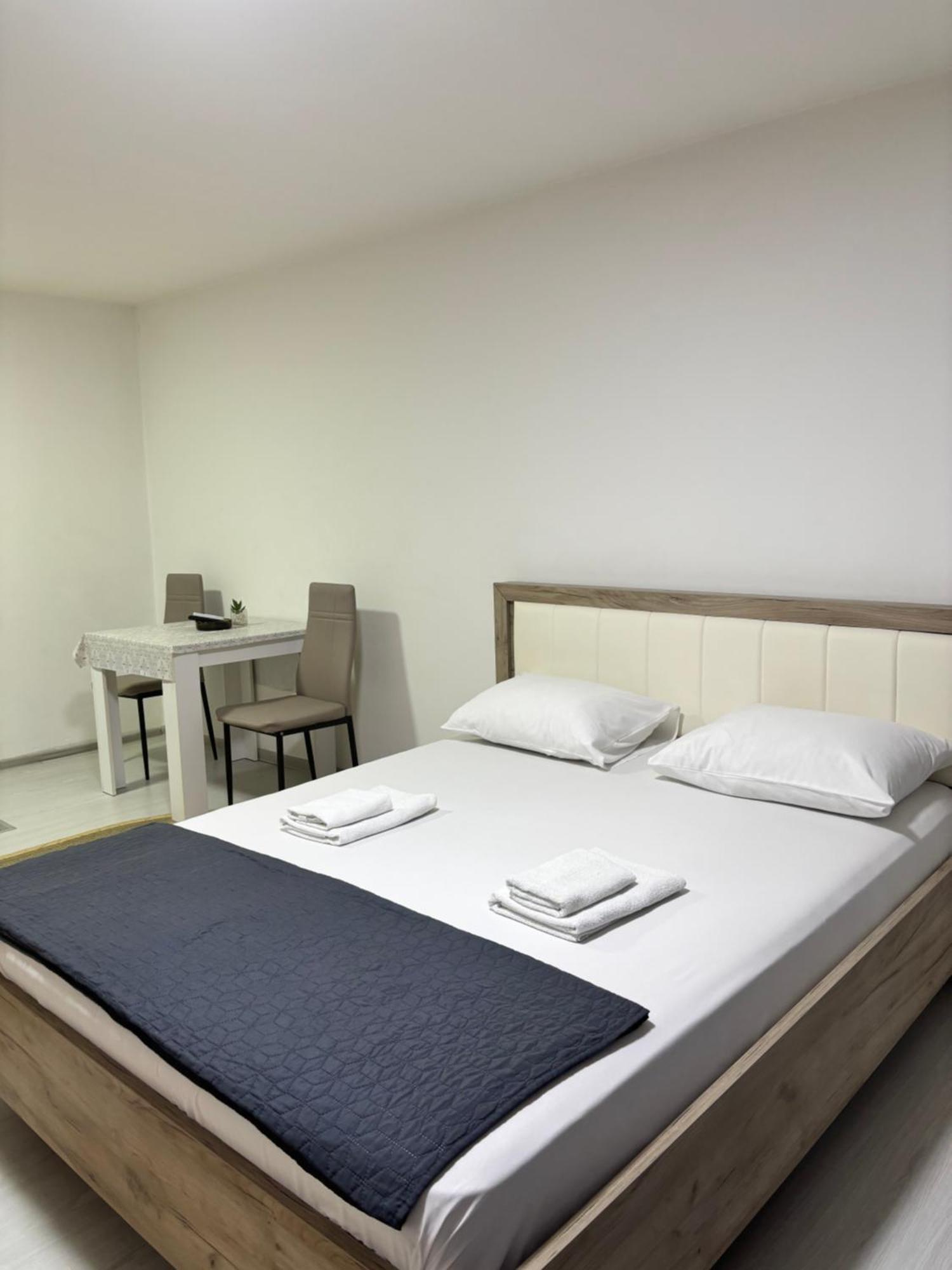 Apartman Sava Ni Exteriör bild