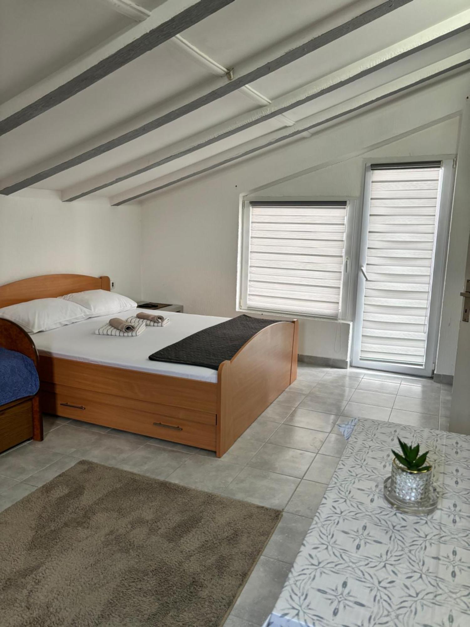 Apartman Sava Ni Exteriör bild