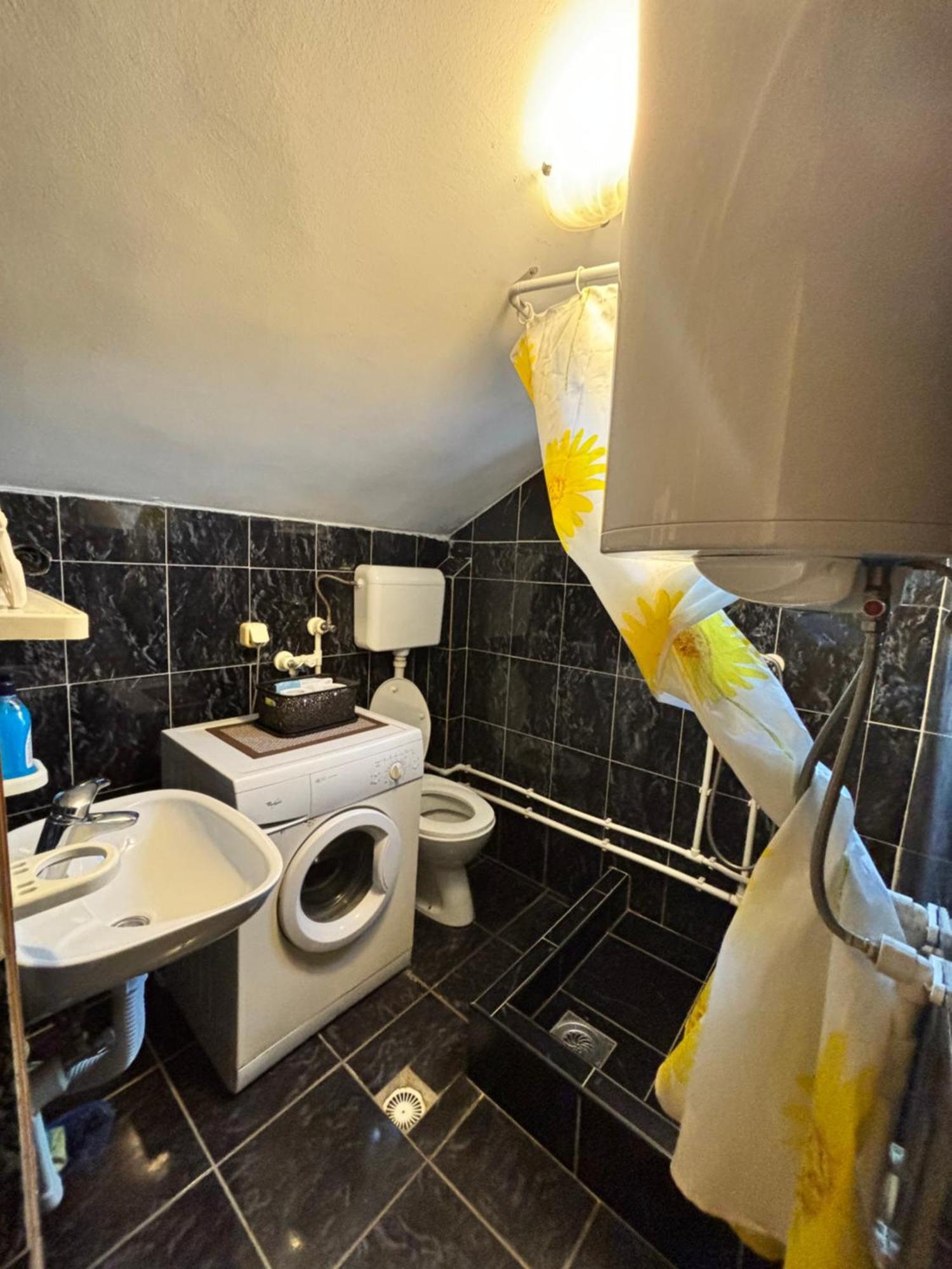 Apartman Sava Ni Exteriör bild
